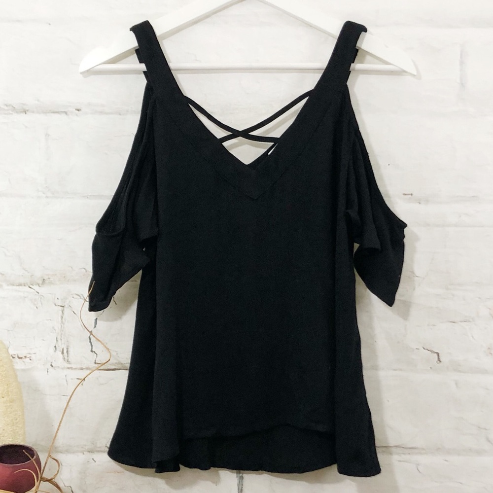 Cold Shoulder Top - Picture 2 of 4